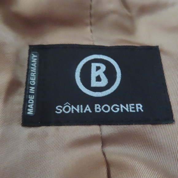 Sonia Bogner Germany Multicolor Floral Velvet Button Front Womens Overcoat - Picture 6 of 6